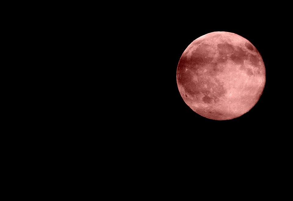 red-moon-2111044_960_720.jpg